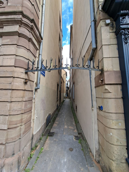 L\'impasse des Maçons (rue Brûlée)
