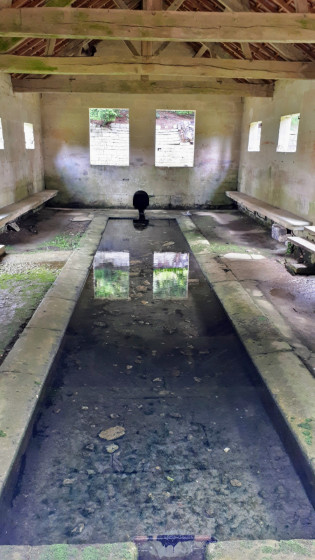 L\'intérieur du lavoir deStainville.