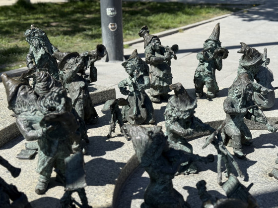 L\'orchestre de nains de bronze de la Promenada Staromiejska
