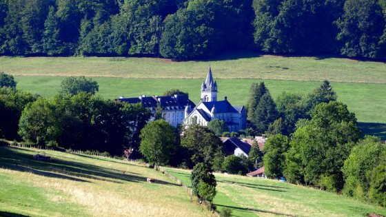 La basilique Sainte-Jeanne Antide Thouret