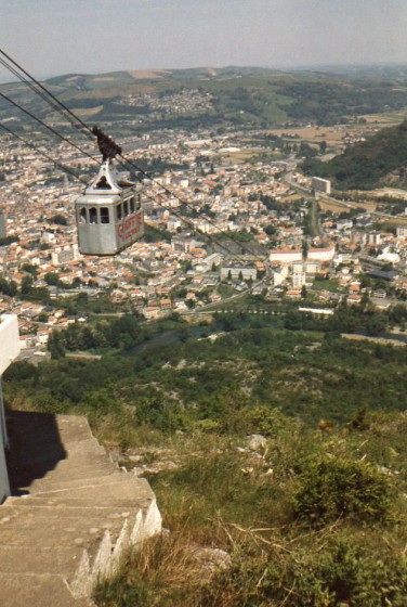 La cabine de l\'ancien téléférique du Béout