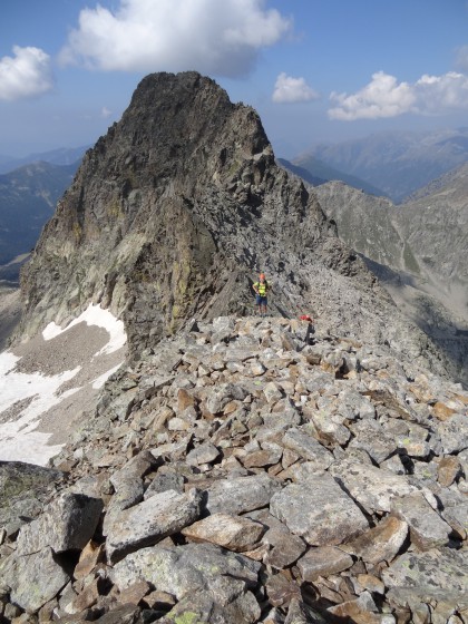 La Cîme St-Robert depuis le début de l\'arête Sud-Ouest