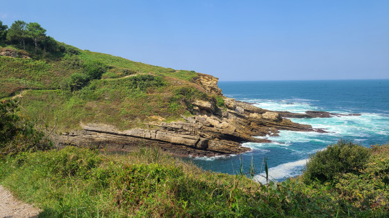 La c&ocirc;te rocheuse