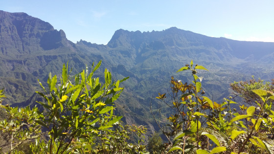 La Fen&ecirc;tre de Makes vue sur Cilaos