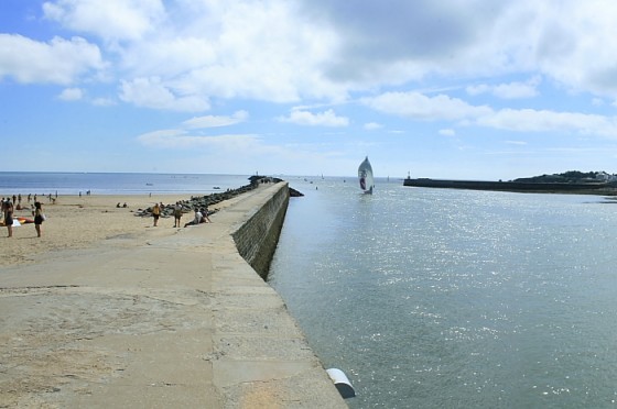 Le chenal et la jetée de la Garenne