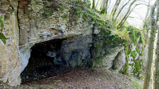 La grotte de Malpertuis