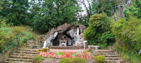 La Grotte de Notre Dame de la Libération