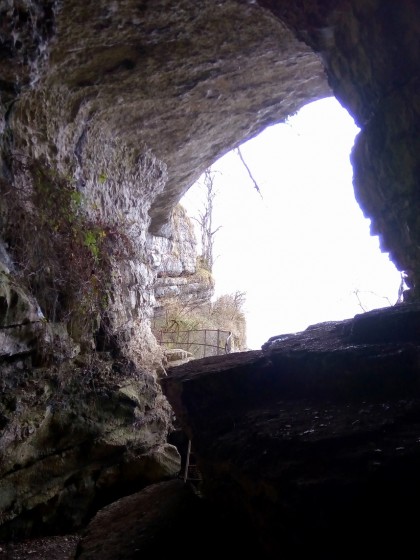 La grotte Saint-L&eacute;onard