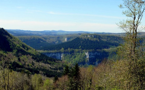 La grotte Sarrasine et le Vieux Château