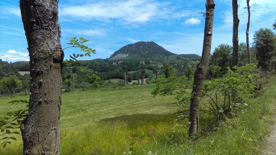 La Huche Pointue depuis le Château de Chamblas