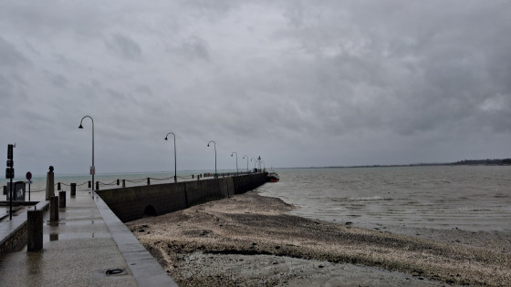 La jetée de la plage de la Houle