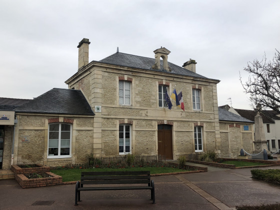 La mairie de Démouville