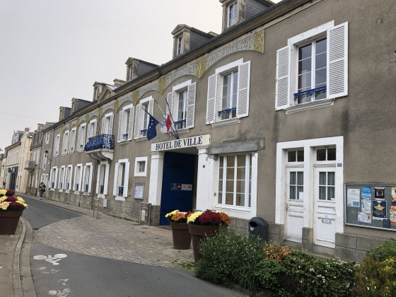 La mairie de Luc-sur-Mer