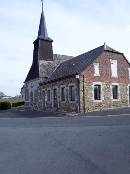 La mairie et l\'église de Brognon