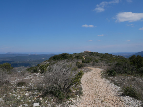 la piste sur la crête