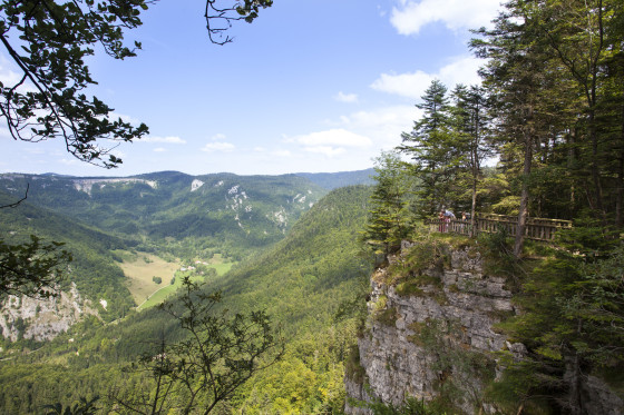 La Roche Fauconni&egrave;re &agrave; Giron &copy;OT Terre Valserhone