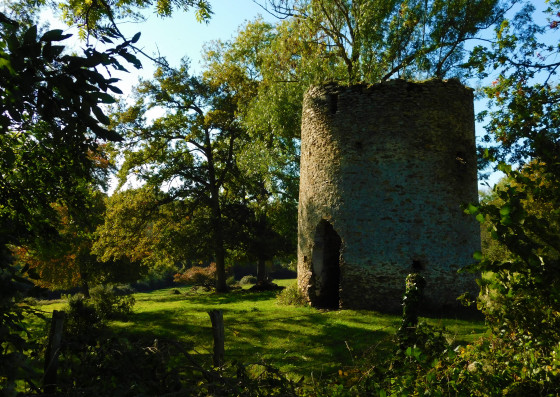 La Tour d\'Aiguillon