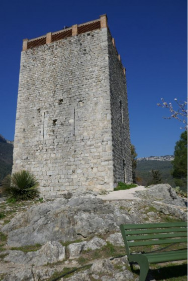 La Tour