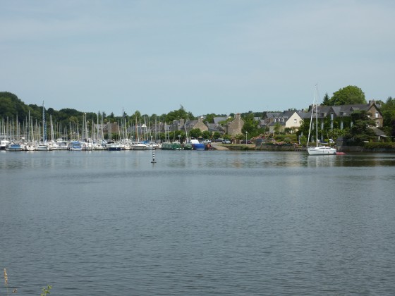 La Ville és Pois sur la rive droite de La Rance