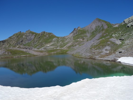 Lac Biron et Pointe de Rochachille à droite