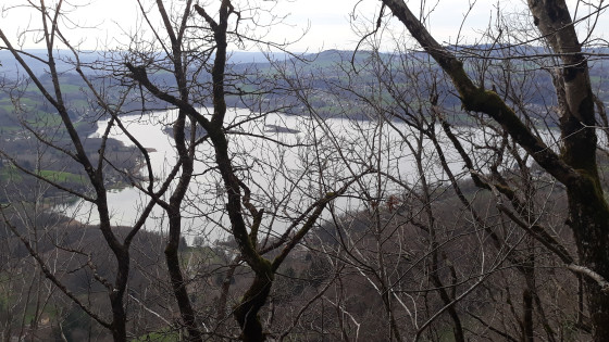 lac d\'Aiguebelette depuis le sentier de Beauregard