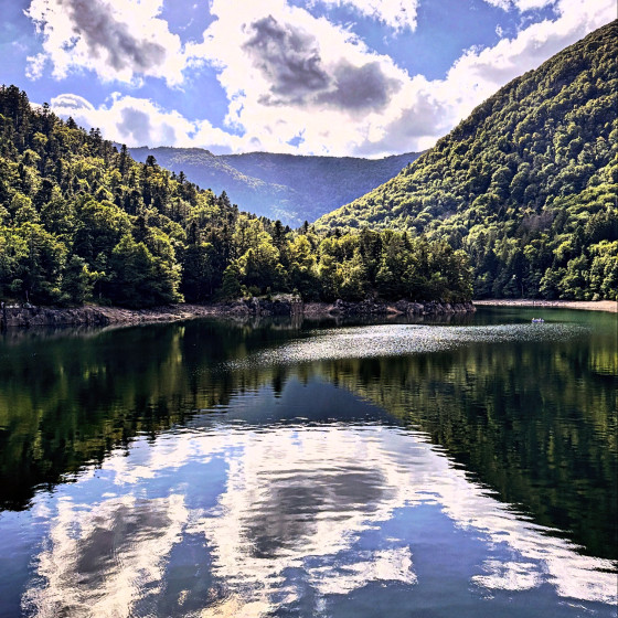 Lac d'alfeld et montagne