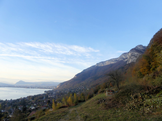 Lac d\'Annecy et Mont Veyrier