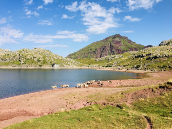 Lac d'Esta&euml;ns