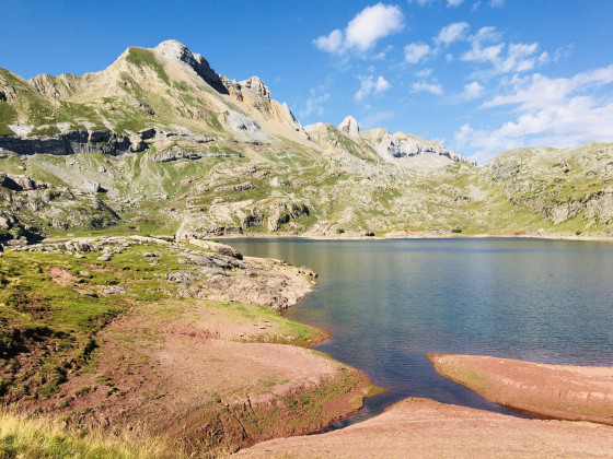 Lac d'Esta&euml;ns