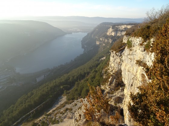 Lac de Nantua depuis le balcon des Fècles