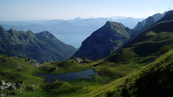 Lac de Neuteu vu depuis le Col de Bise