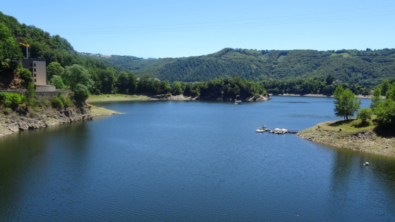 Lac du Barrage de Sarrans