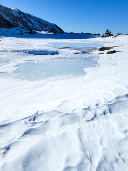 Lac Fourchu en partie gelé
