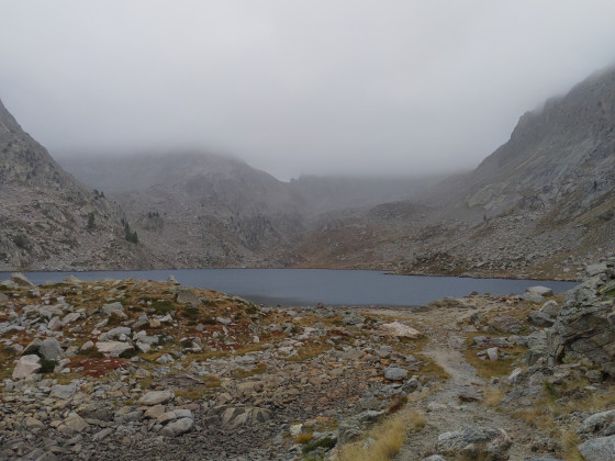 Lac N&egrave;gre, temps couvert