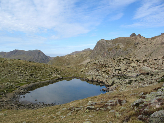 Lacquet au-dessus du lac de Peyreget