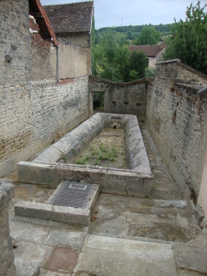 Lavoir au centre du village