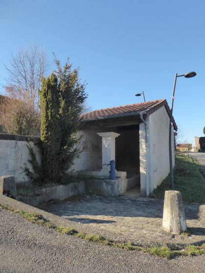 Lavoir et fontaine