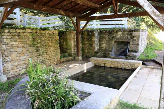 Lavoir joliment restauré