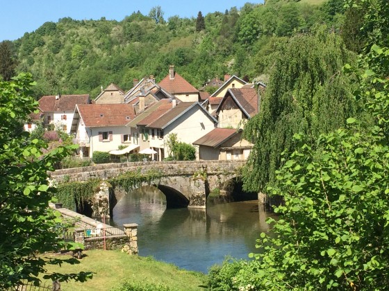 Le bas village de Mouthier-Haute-Pierre