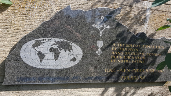 Monument aux morts à l\'honneur des combattants d\'indochine
