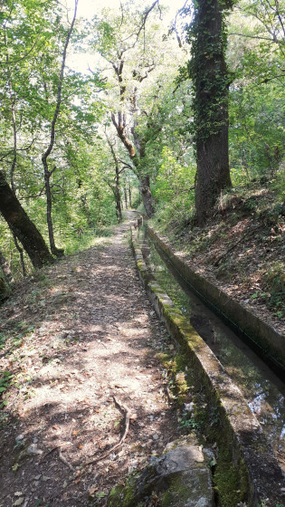 Le canal de l'Adous à Malaussène