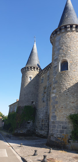 Le Ch&acirc;teau des Bordes - La Celle-les-Bordes