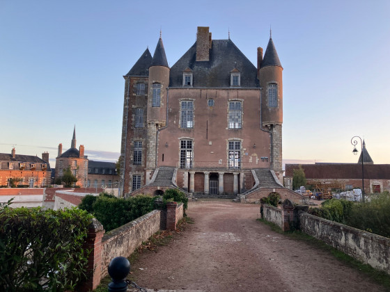 Le château des l'Hospital.
