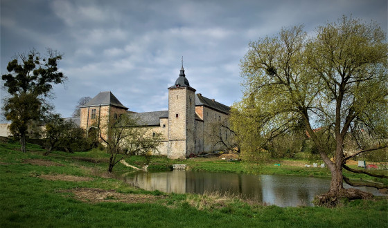 Le château-ferme de Falaen.