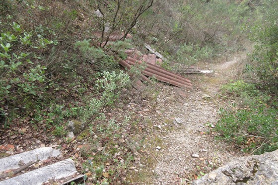 Le chemin aux "d&eacute;tritus" du point 6