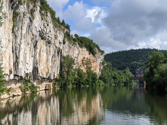 Le chemin de halage le long du Lot