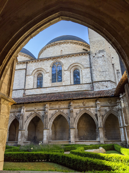 Le clo&icirc;tre de la cath&eacute;drale de Cahors