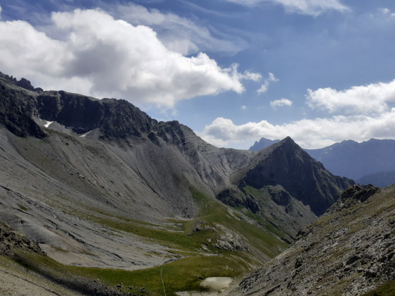 Le col de La Valette et le Puy Rivarol