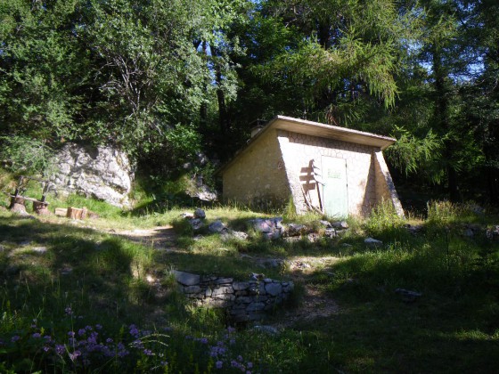 Le Contrat       refuge   Mont Ventoux nord