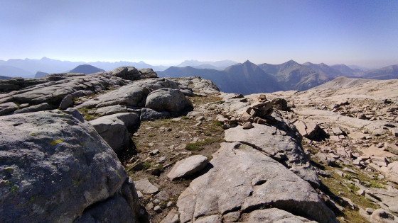 Le croisement avec les trois cairns au point 1
